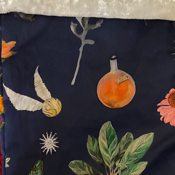 Pottery Barn Wizarding World Harry Potter Herbology Stocking with Owl Design NWT - Picture 4 of 14